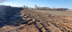 S8 zadanie1 20251119 16 odhumusowanie drogi JD3 26L