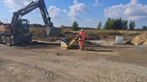 S8 zadanie1 06 20251003 wykonywanie wjazdu na budowę DK8 1+650