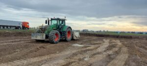 S8 zadanie1 15 20251023 stabilizacja podłoża pod zaplecze węzeł Kobierzyce Północ