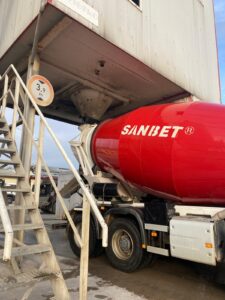 S8 zadanie1 21 20251023 próbne zaroby Sanbet Ślęza