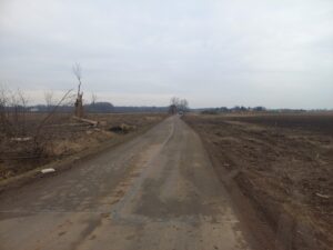 S8 zadanie1 08 20260127 km 117+130 wycinka drzew przy drodze gminnej 107061D