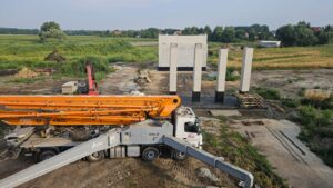 S8 zadanie1 20 20260717 WD 109 przygotowująca się betoniarka